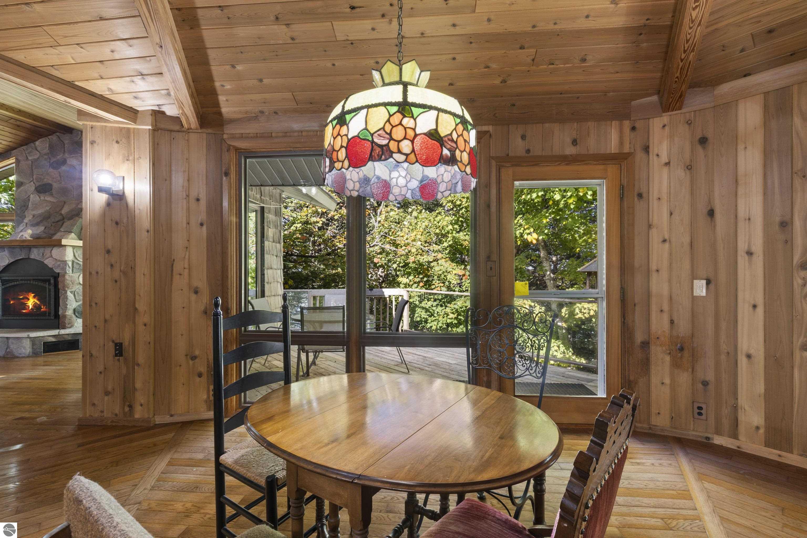 3810 Deer Ridge Trail