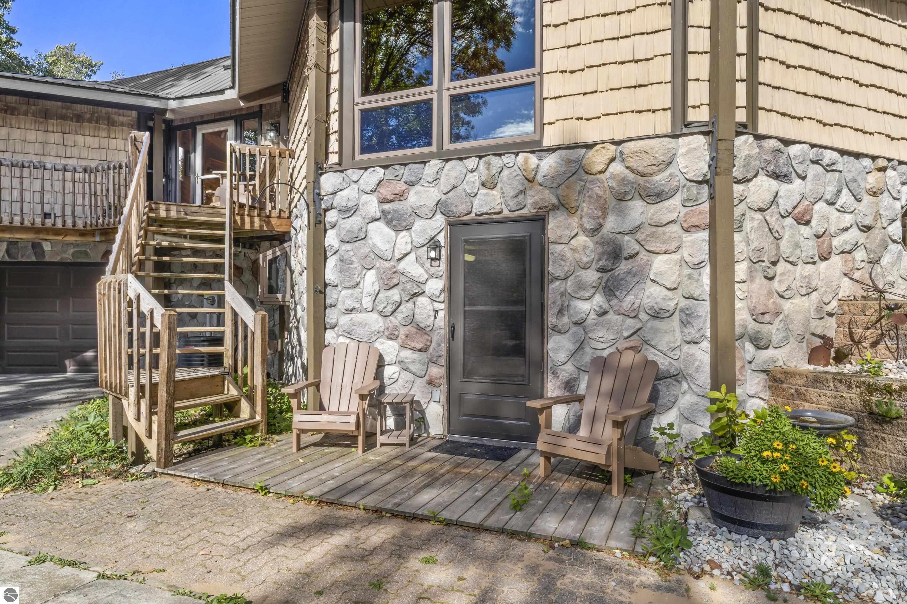 3810 Deer Ridge Trail