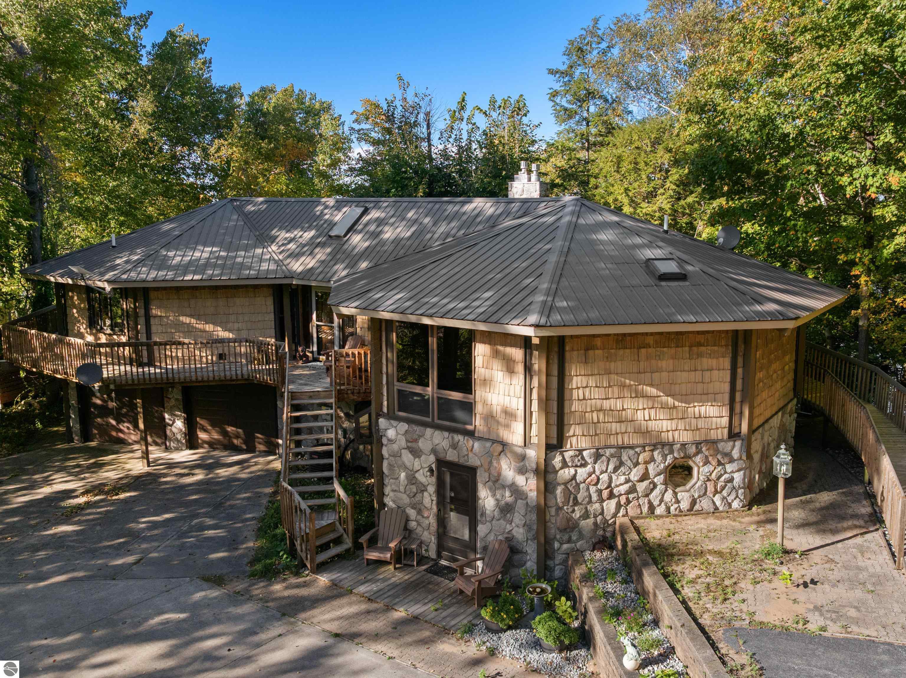 3810 Deer Ridge Trail
