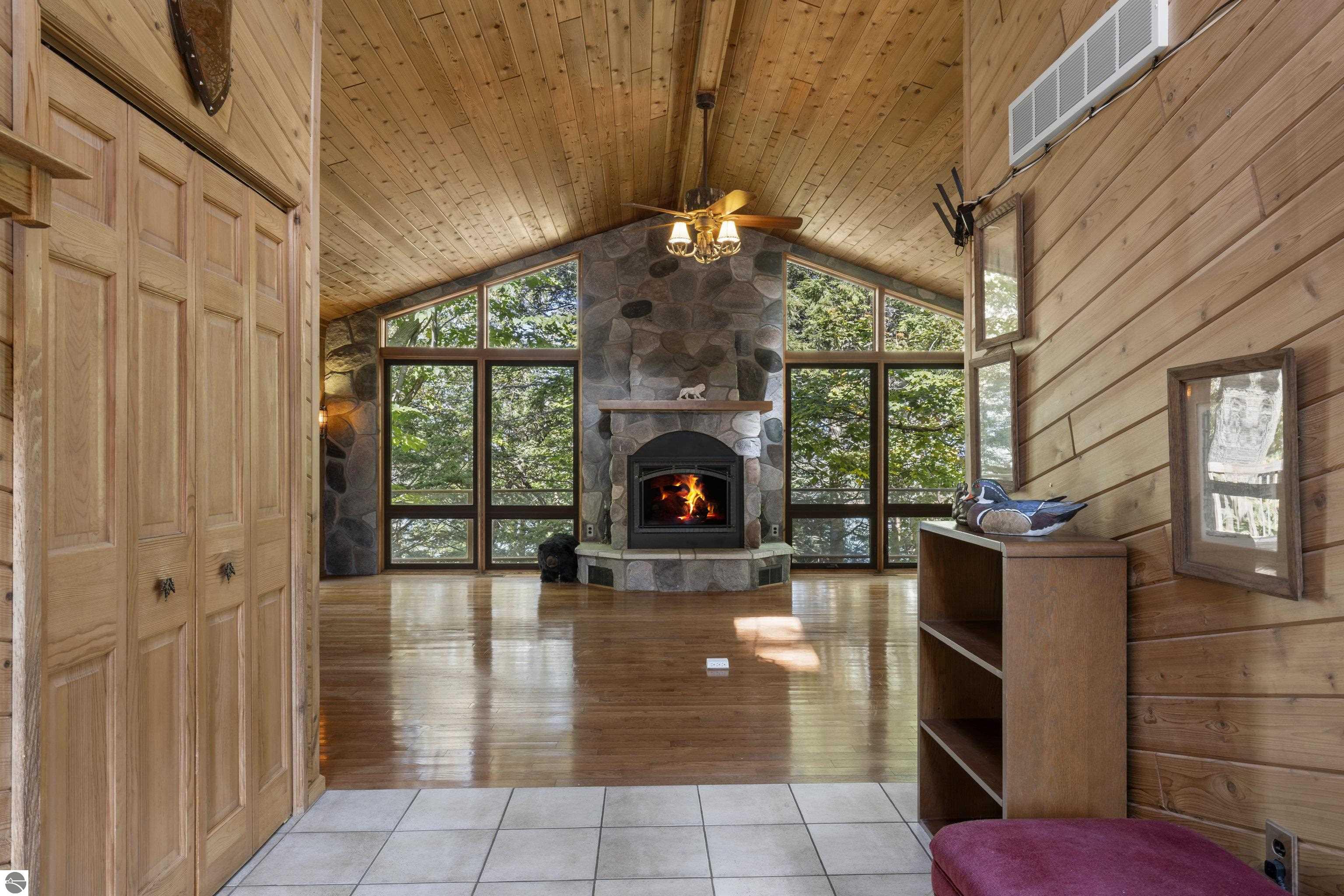 3810 Deer Ridge Trail