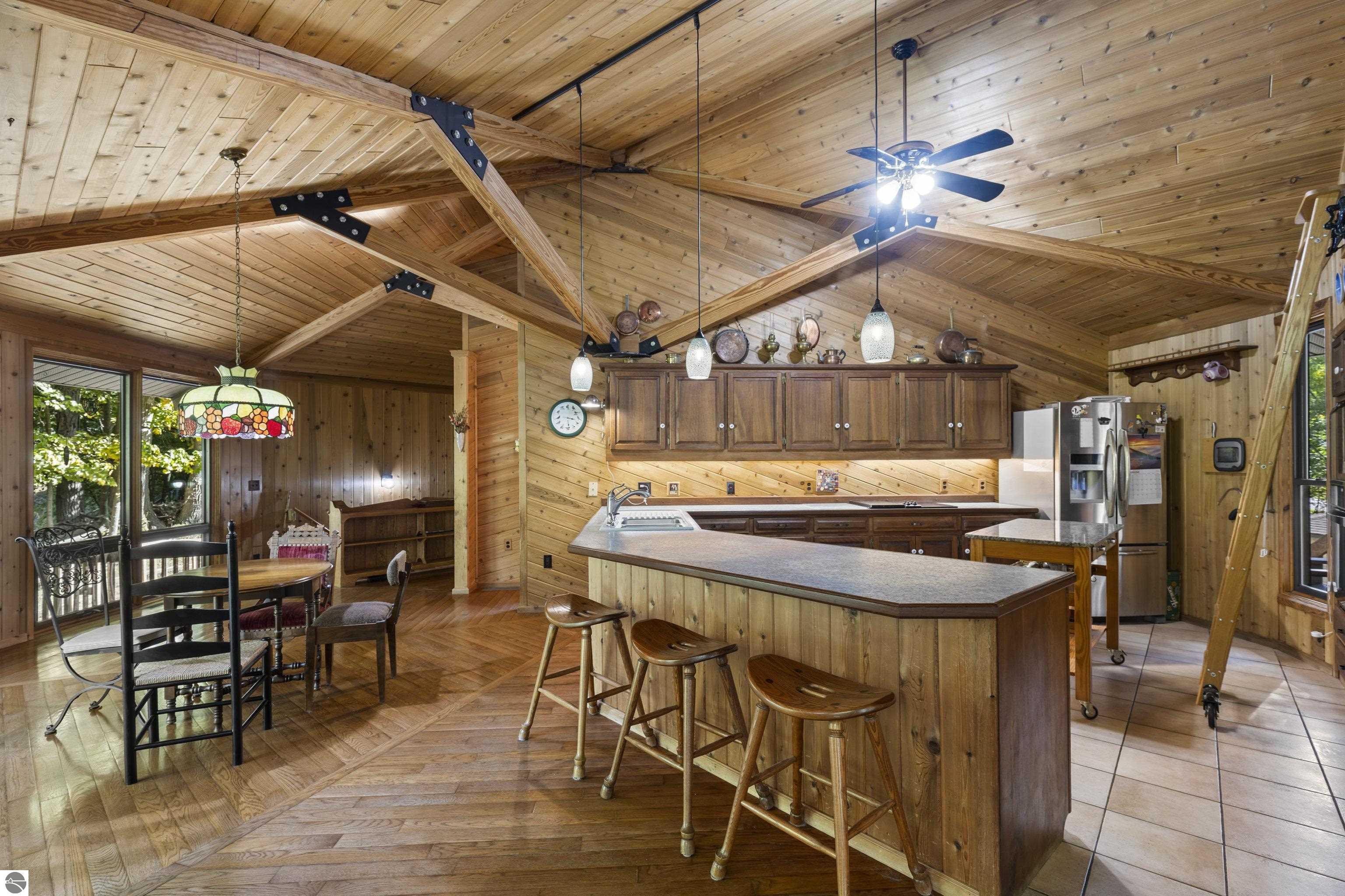 3810 Deer Ridge Trail