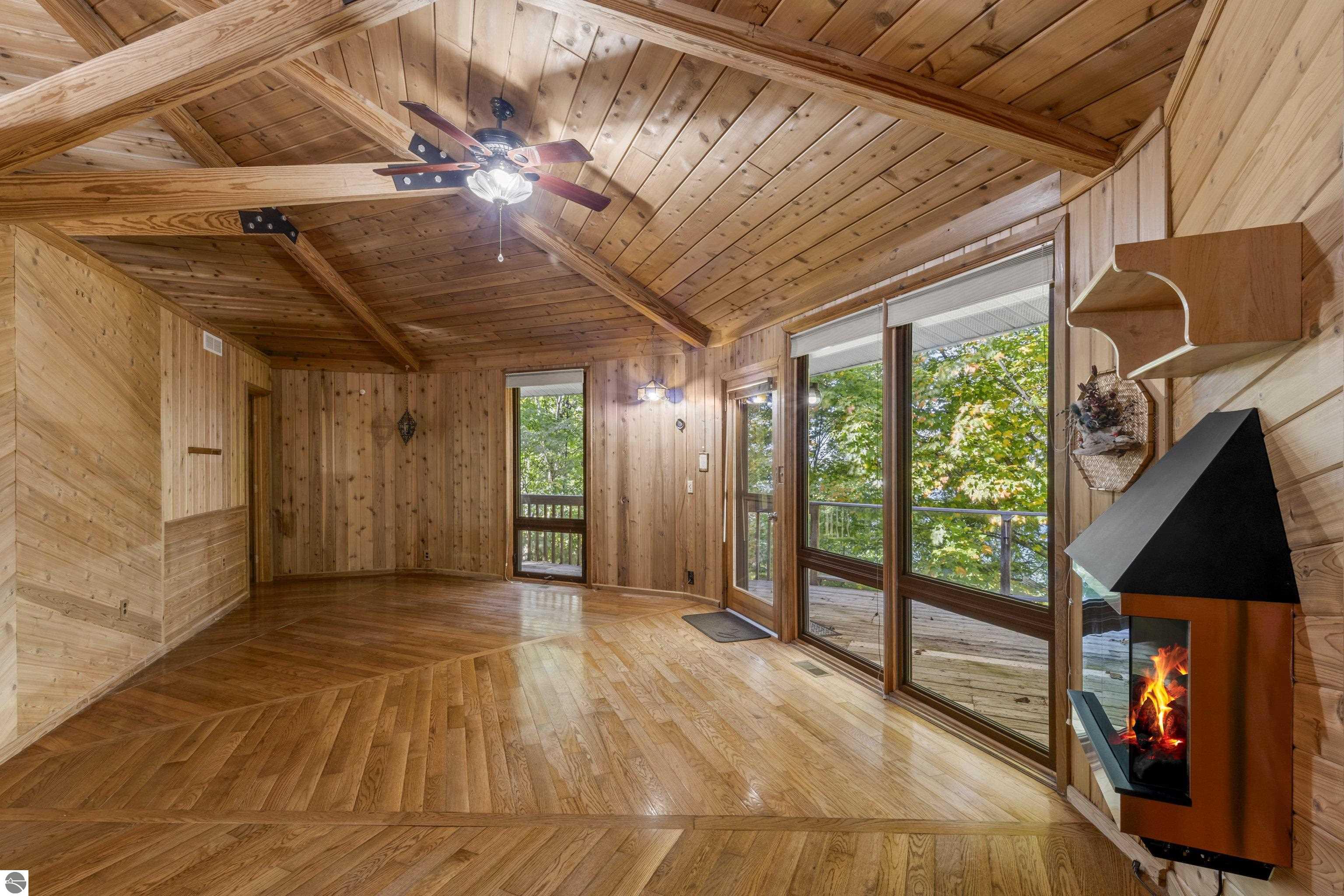 3810 Deer Ridge Trail