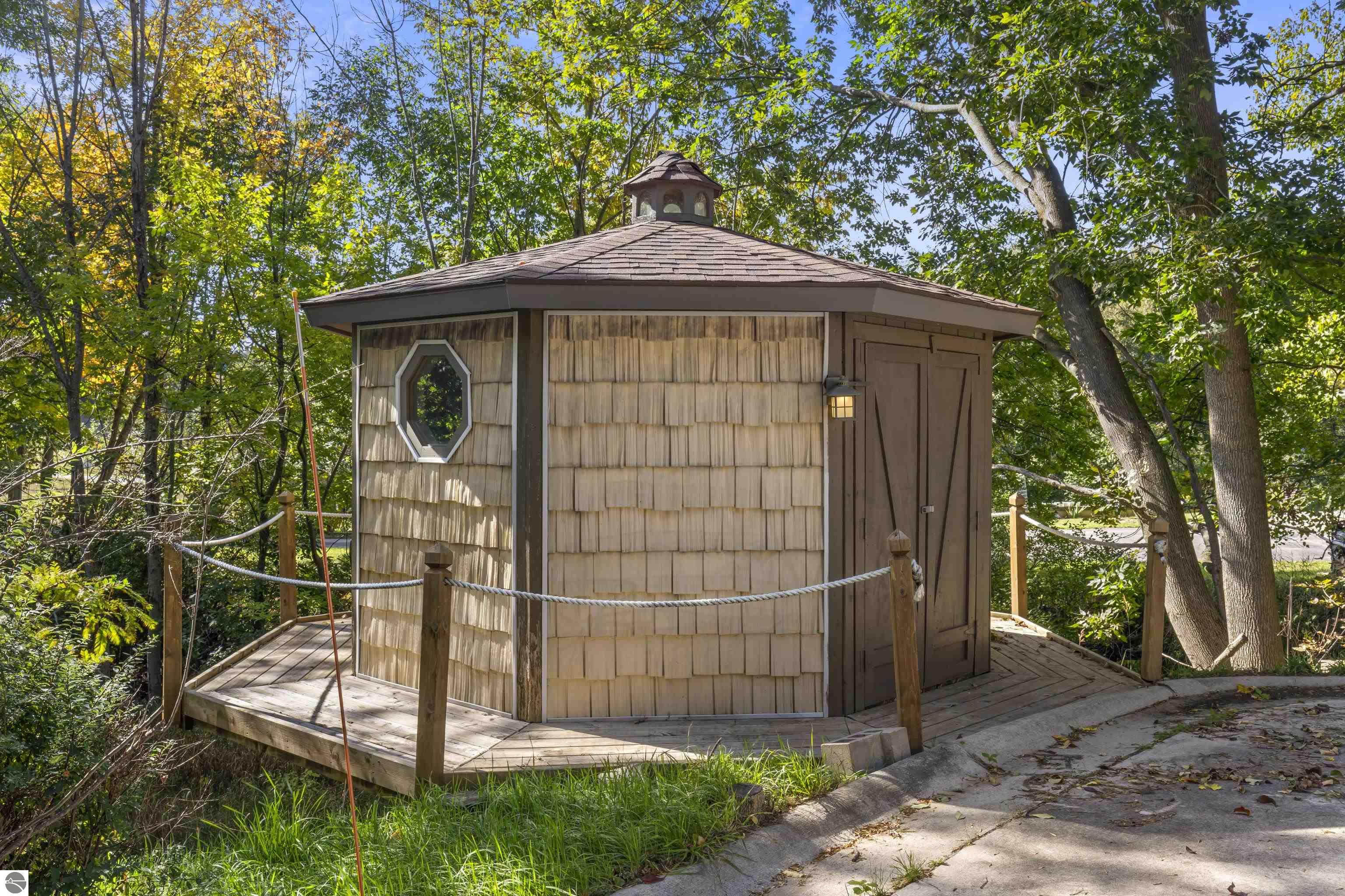 3810 Deer Ridge Trail