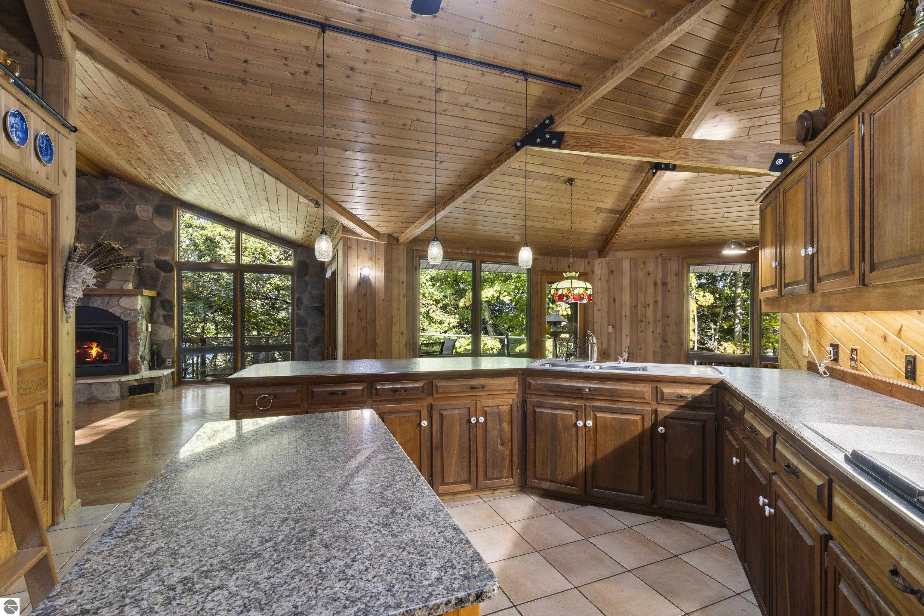 3810 Deer Ridge Trail
