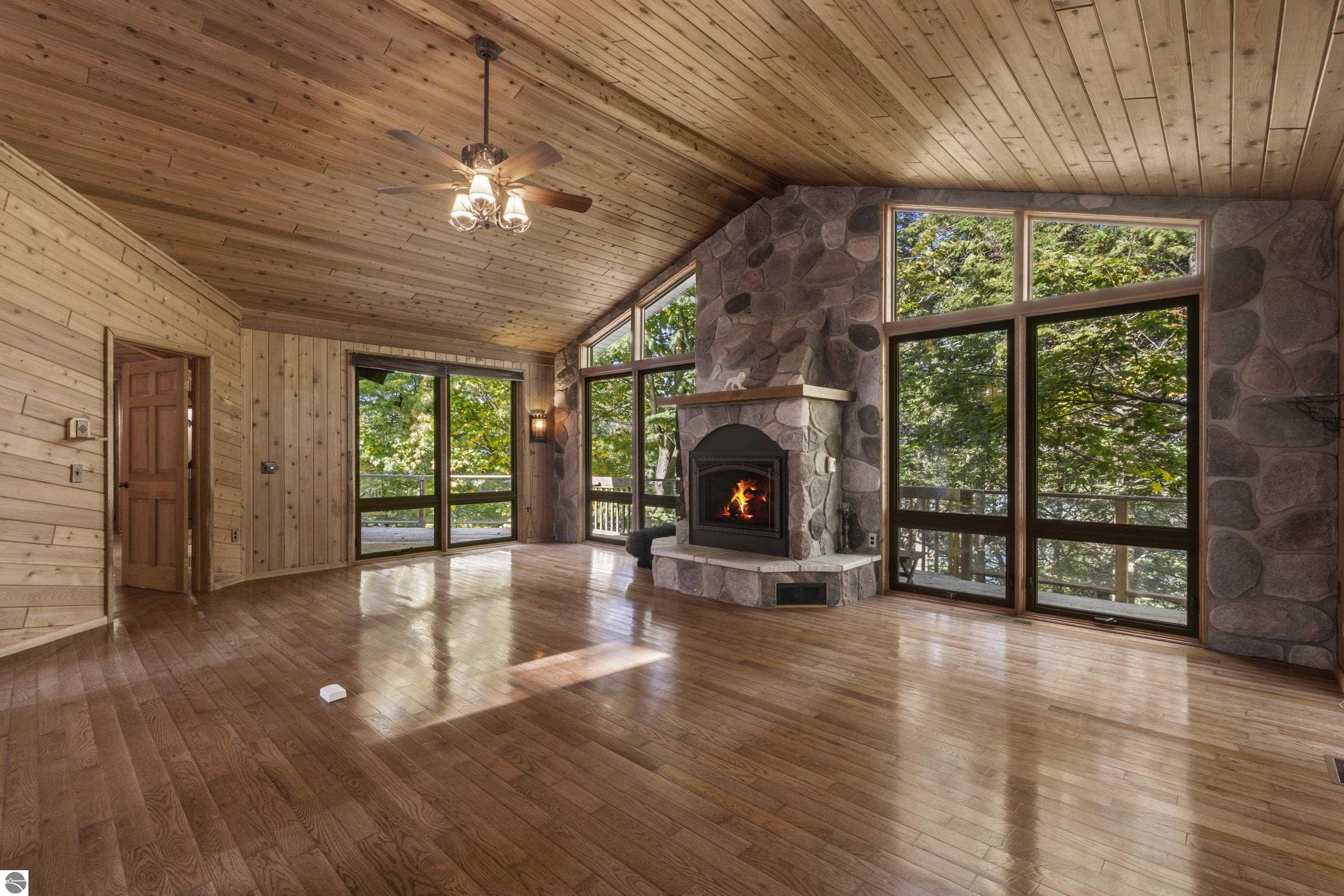 3810 Deer Ridge Trail