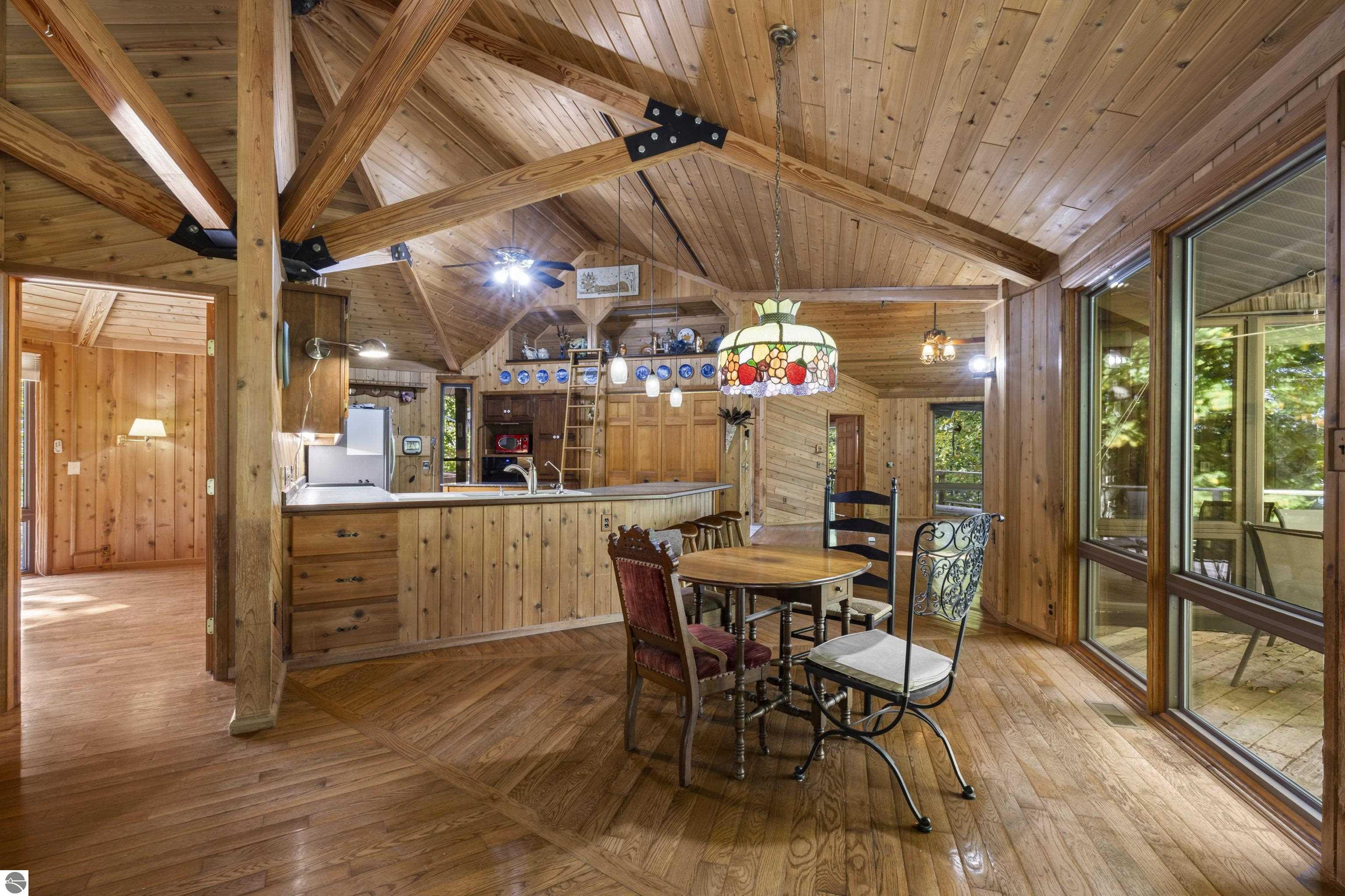 3810 Deer Ridge Trail