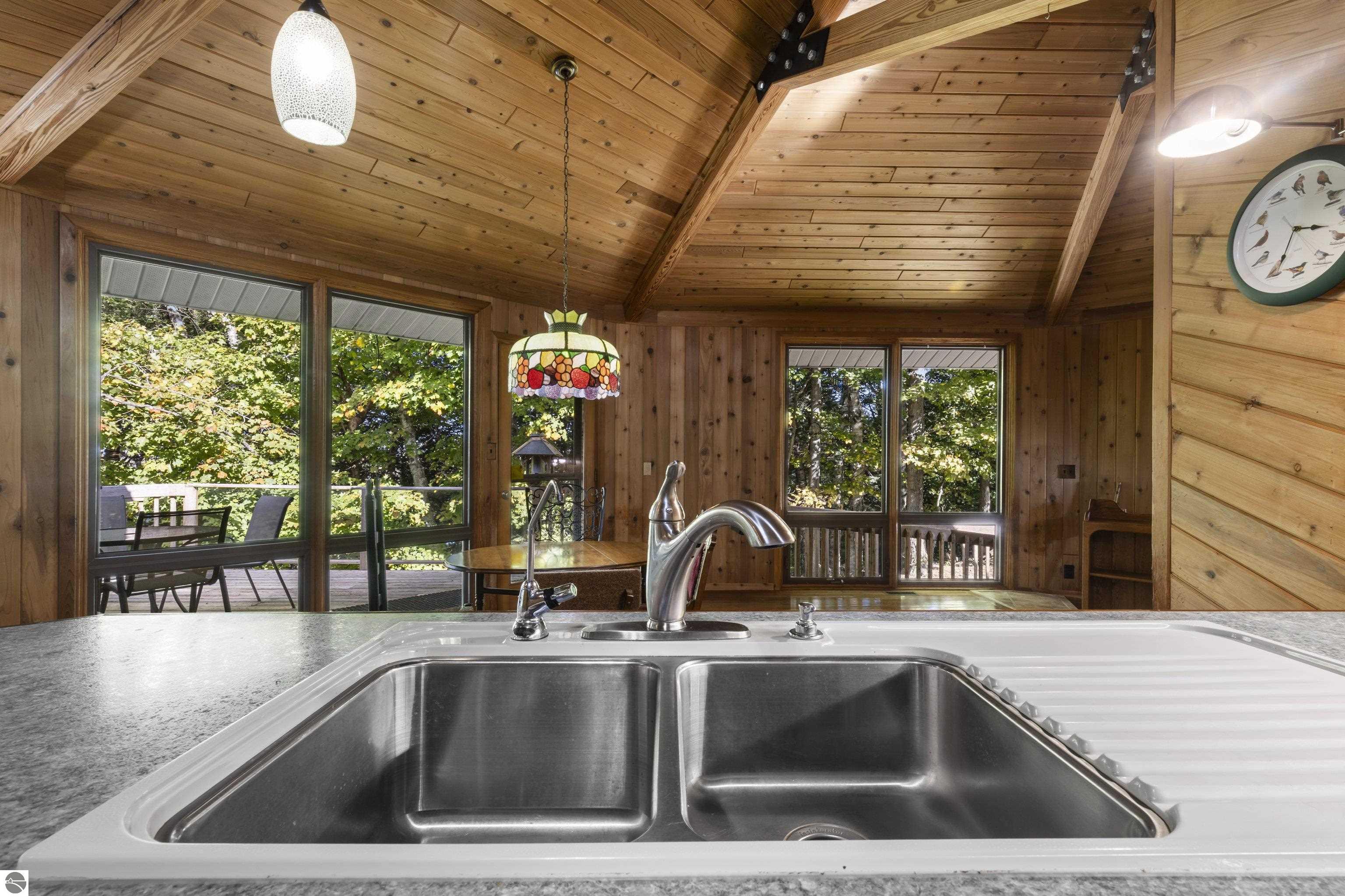 3810 Deer Ridge Trail