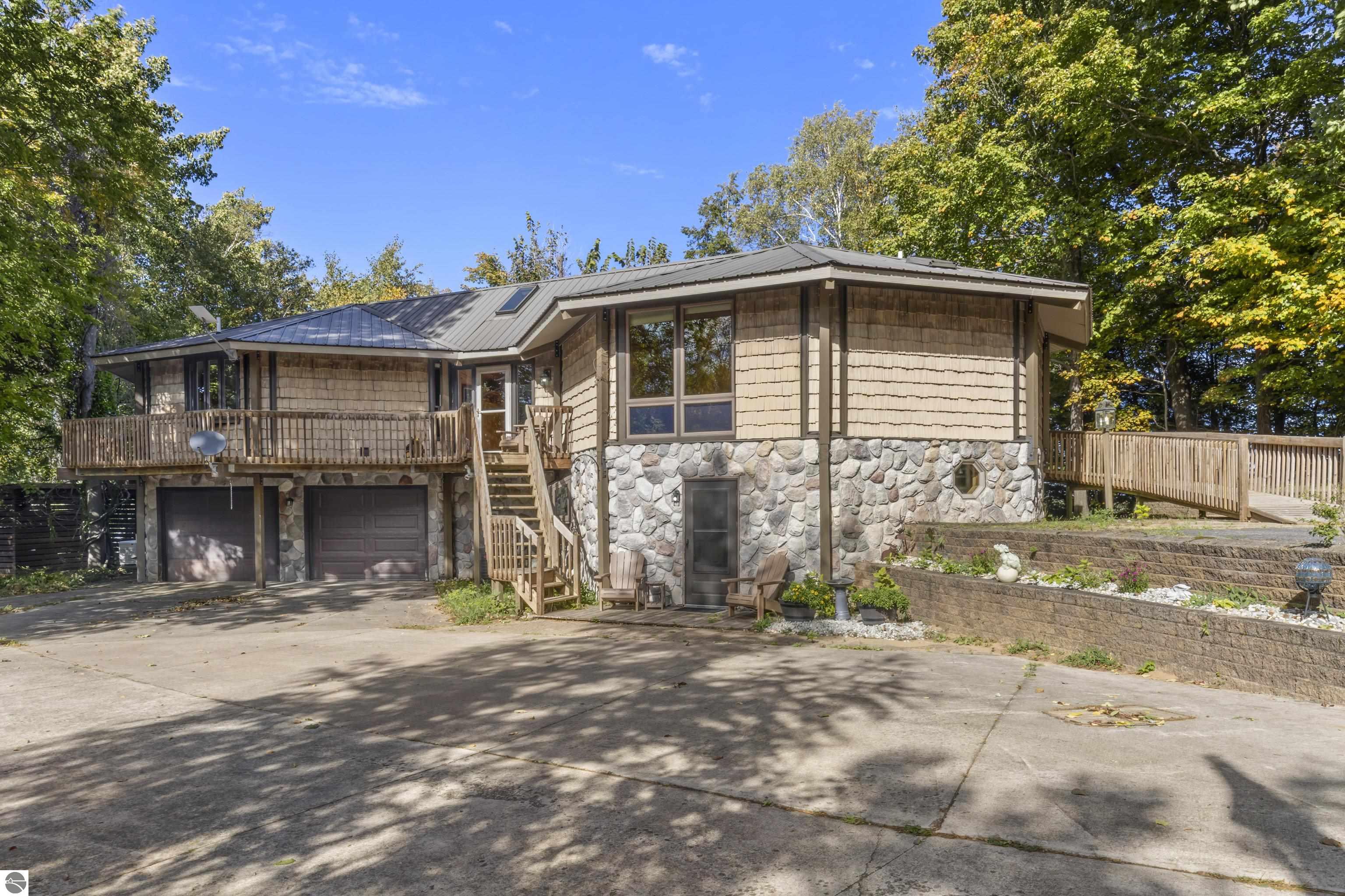 3810 Deer Ridge Trail