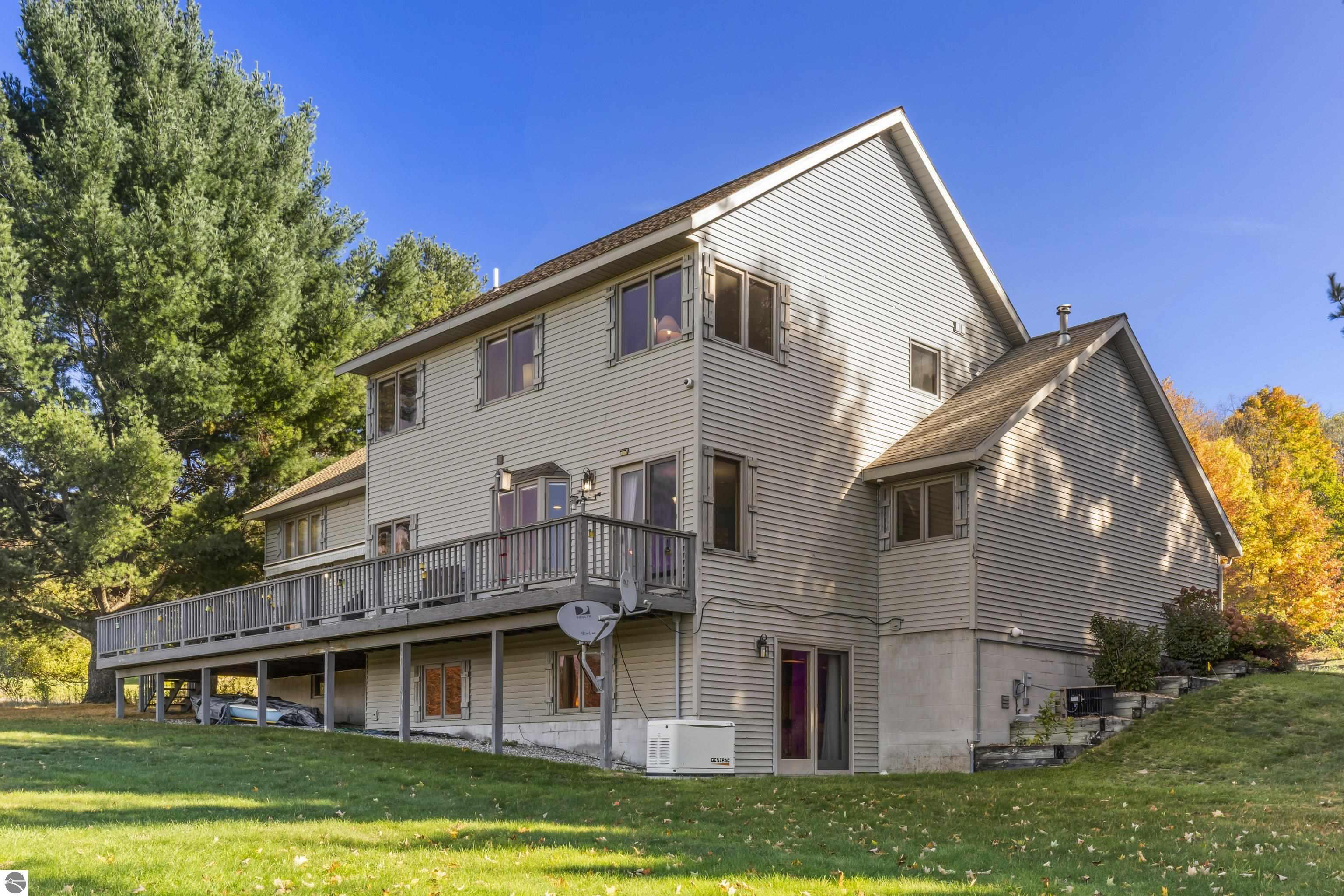 8505 Fairway Drive