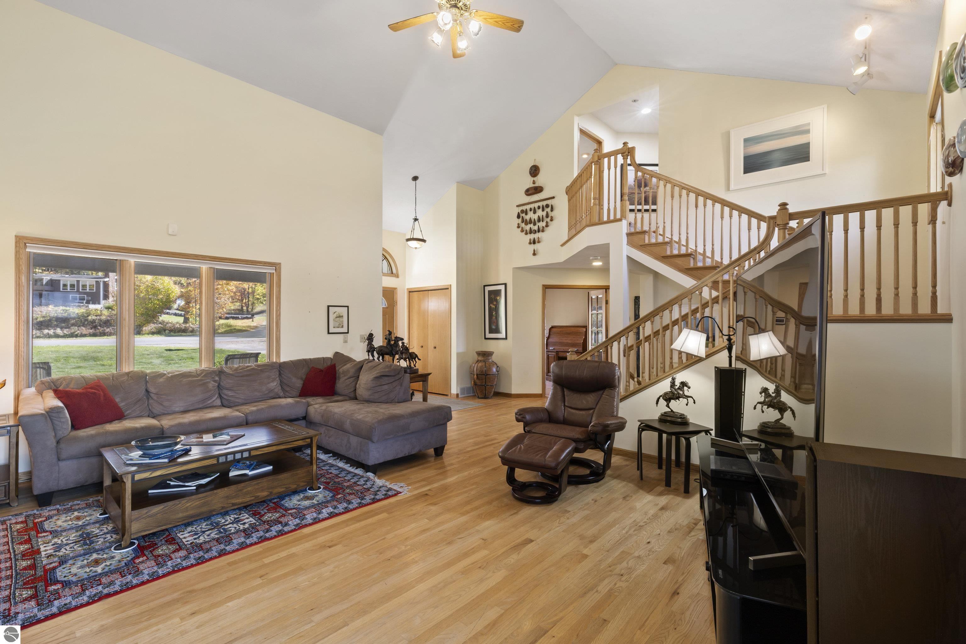 8505 Fairway Drive