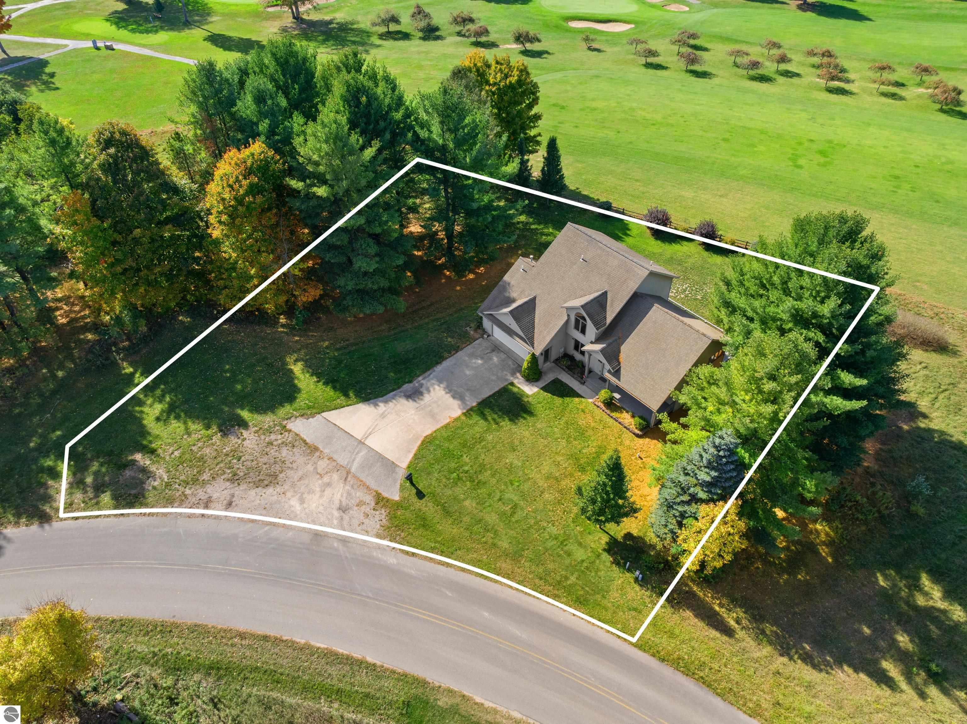 8505 Fairway Drive