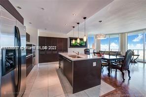 1900 N Bayshore Dr # 3218