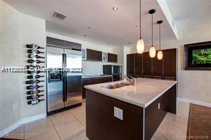 1900 N Bayshore Dr # 3218