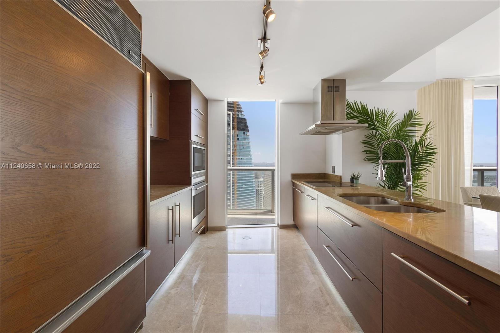 495 Brickell Ave # 5302
