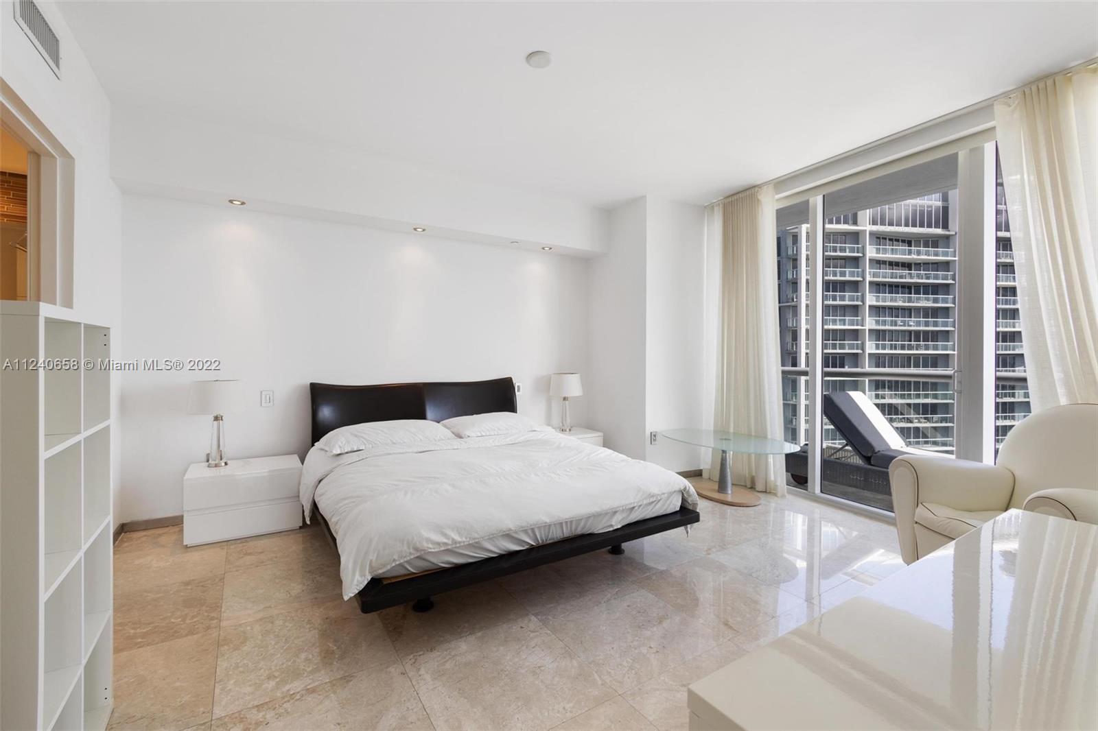 495 Brickell Ave # 5302