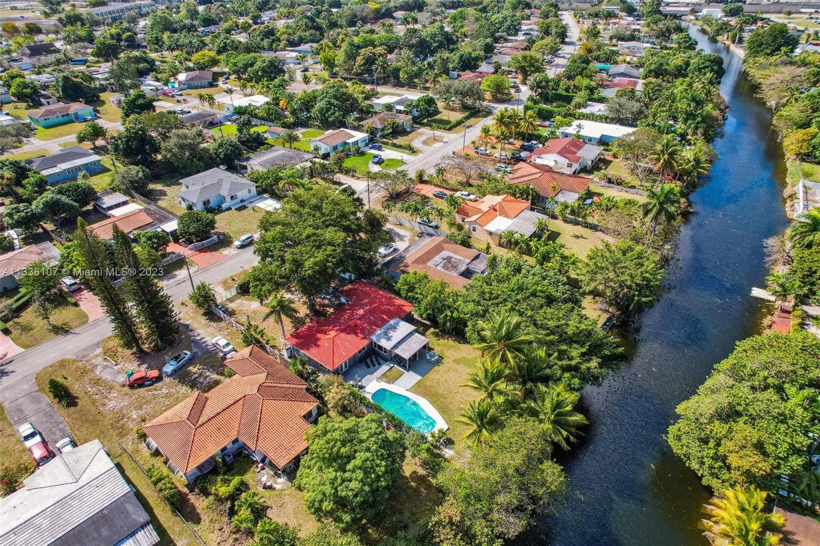 293 S Biscayne River Dr