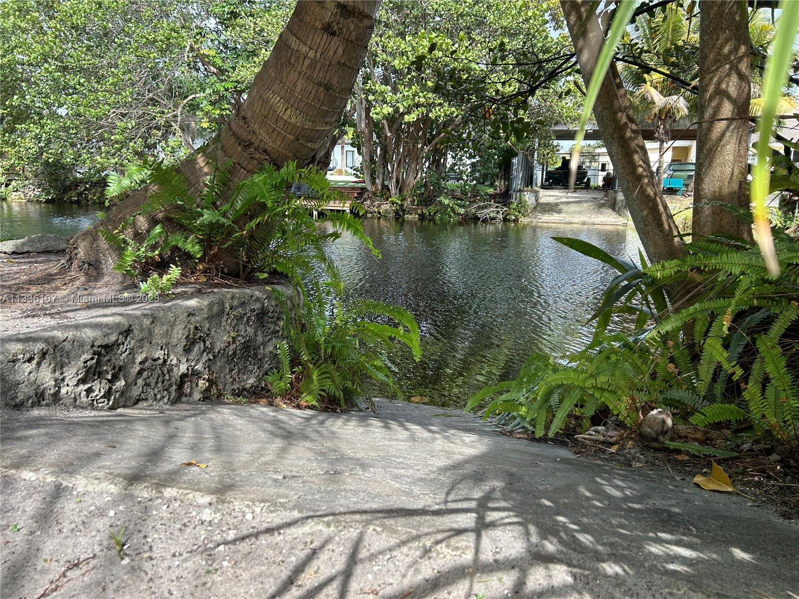 293 S Biscayne River Dr