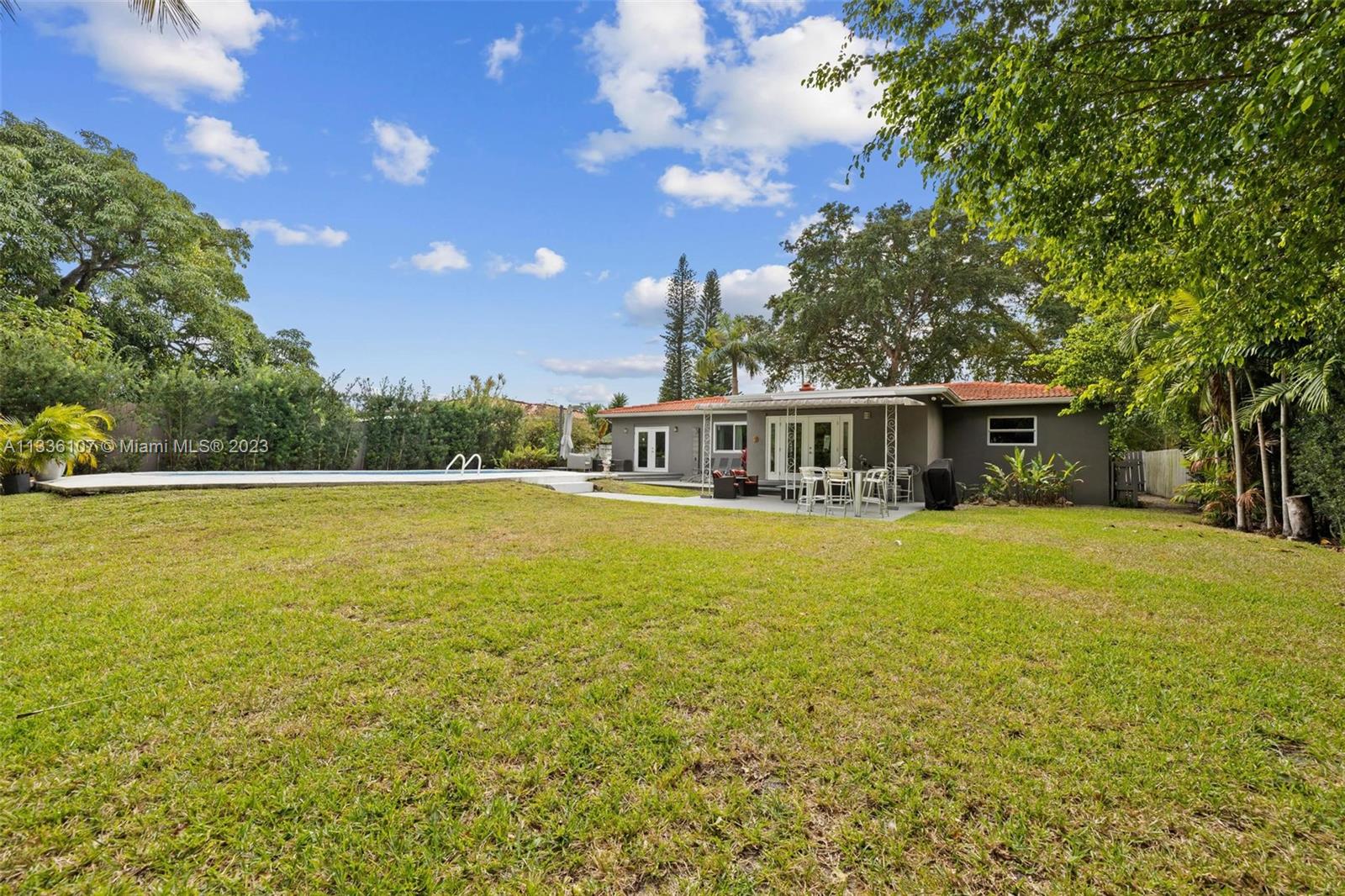 293 S Biscayne River Dr