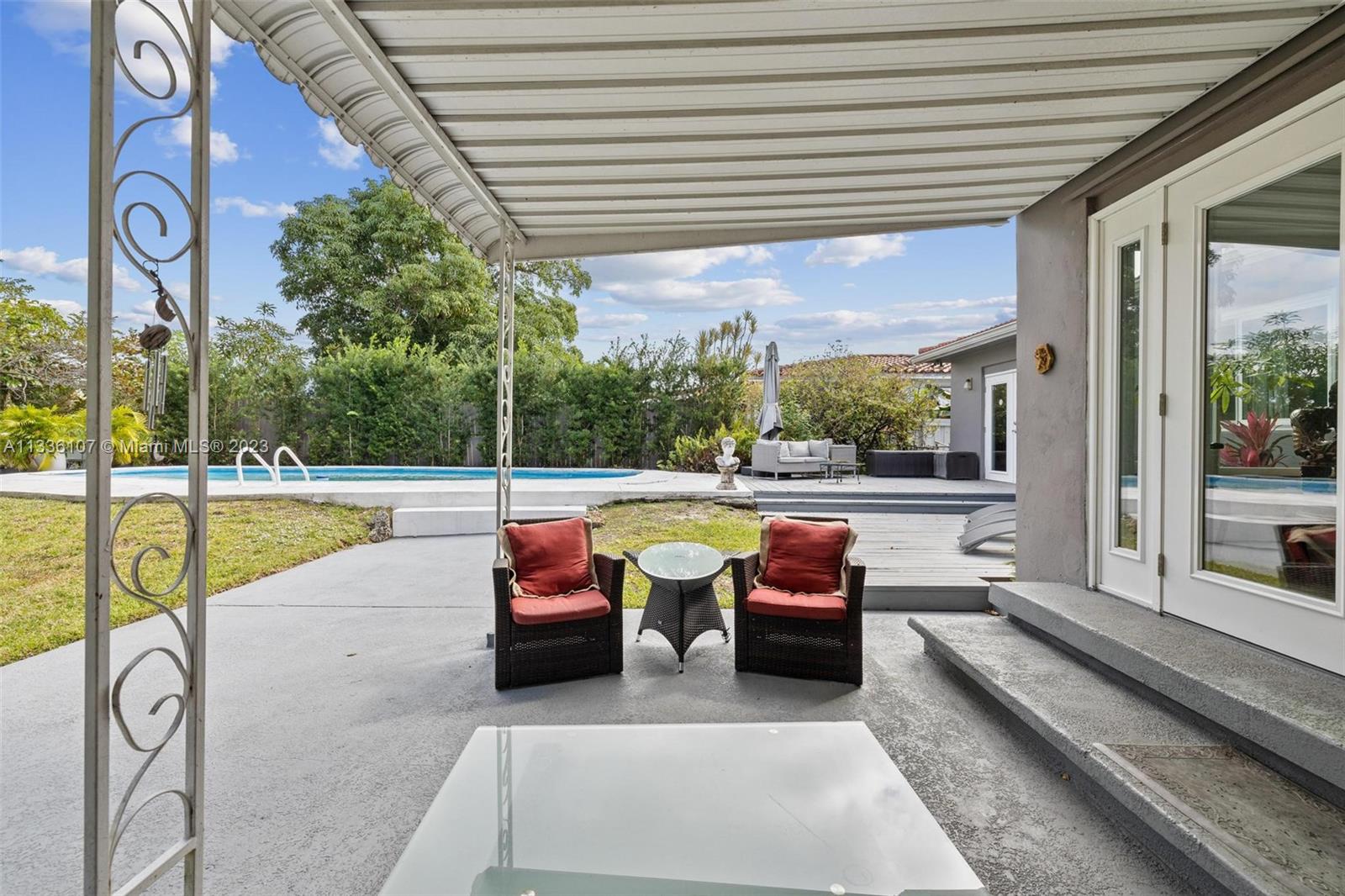293 S Biscayne River Dr