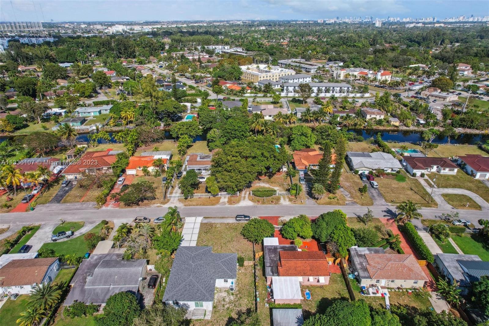293 S Biscayne River Dr