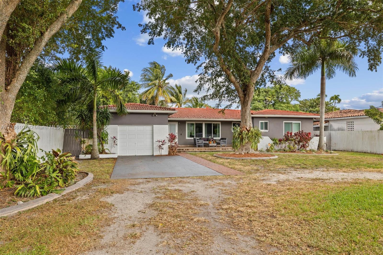 293 S Biscayne River Dr