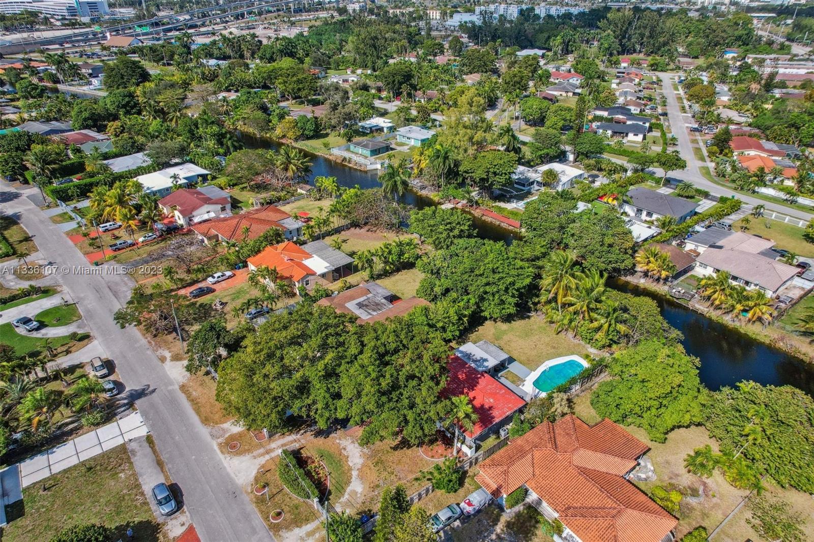 293 S Biscayne River Dr