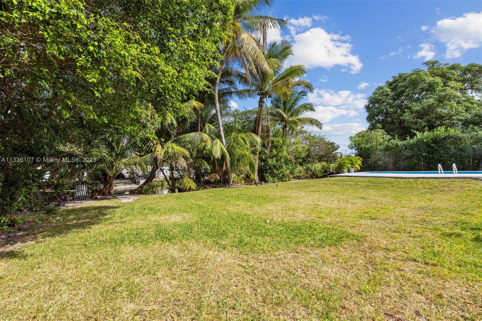 293 S Biscayne River Dr