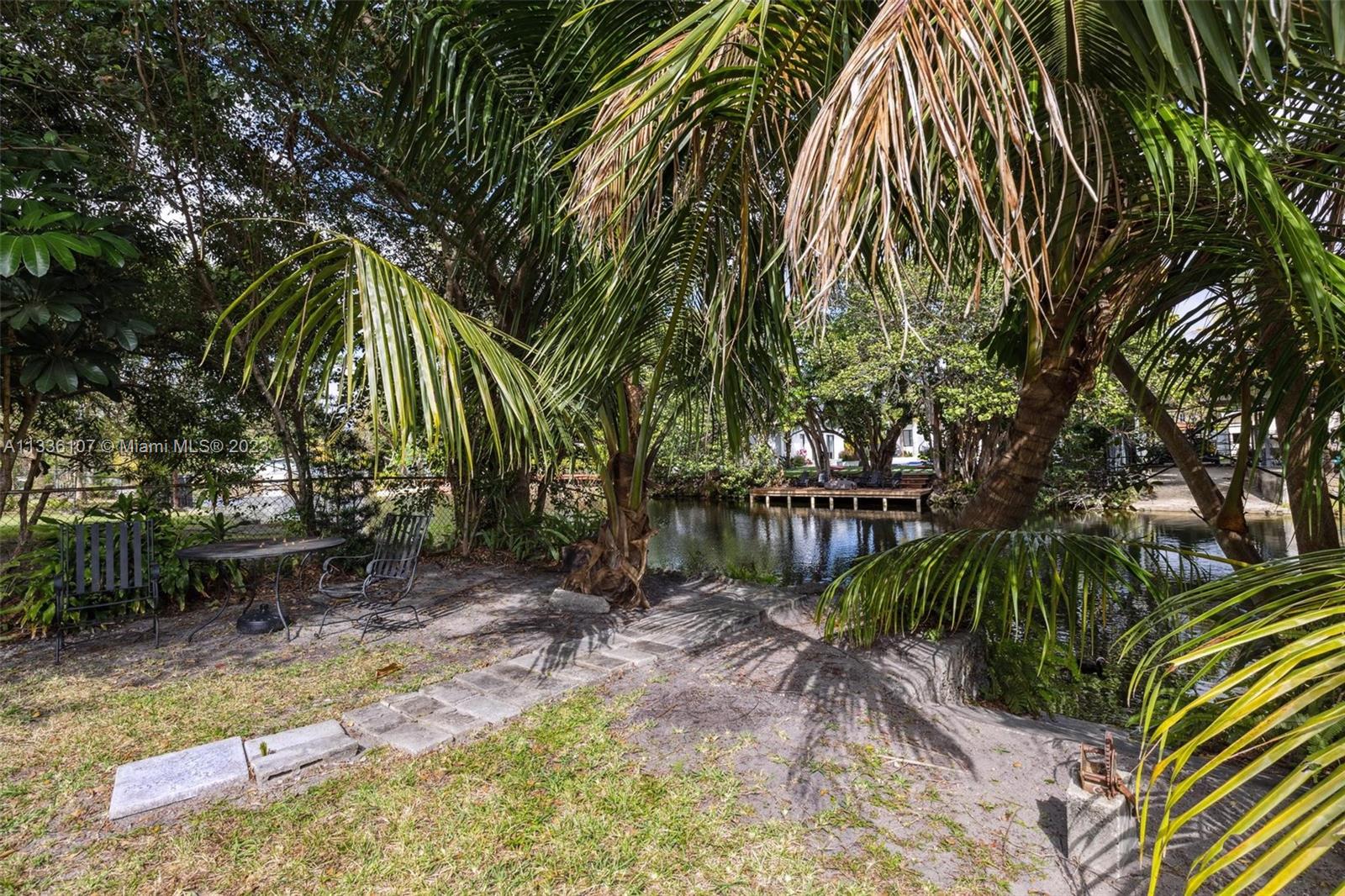 293 S Biscayne River Dr