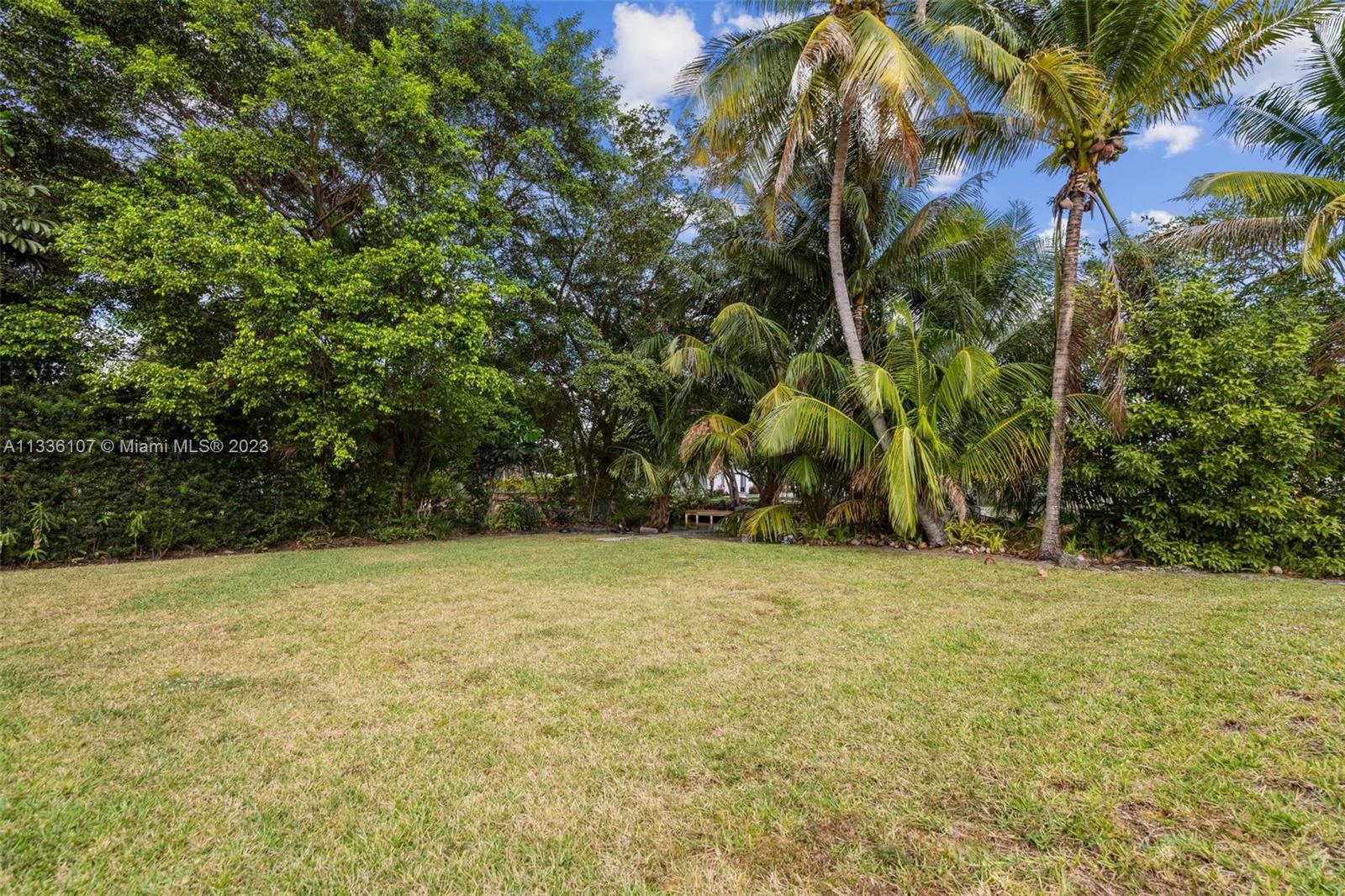 293 S Biscayne River Dr