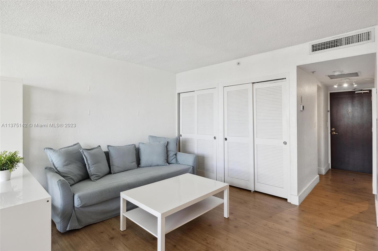 1500 Bay Rd # 1556S