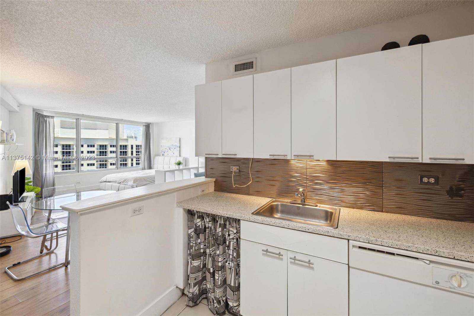 1500 Bay Rd # 1556S