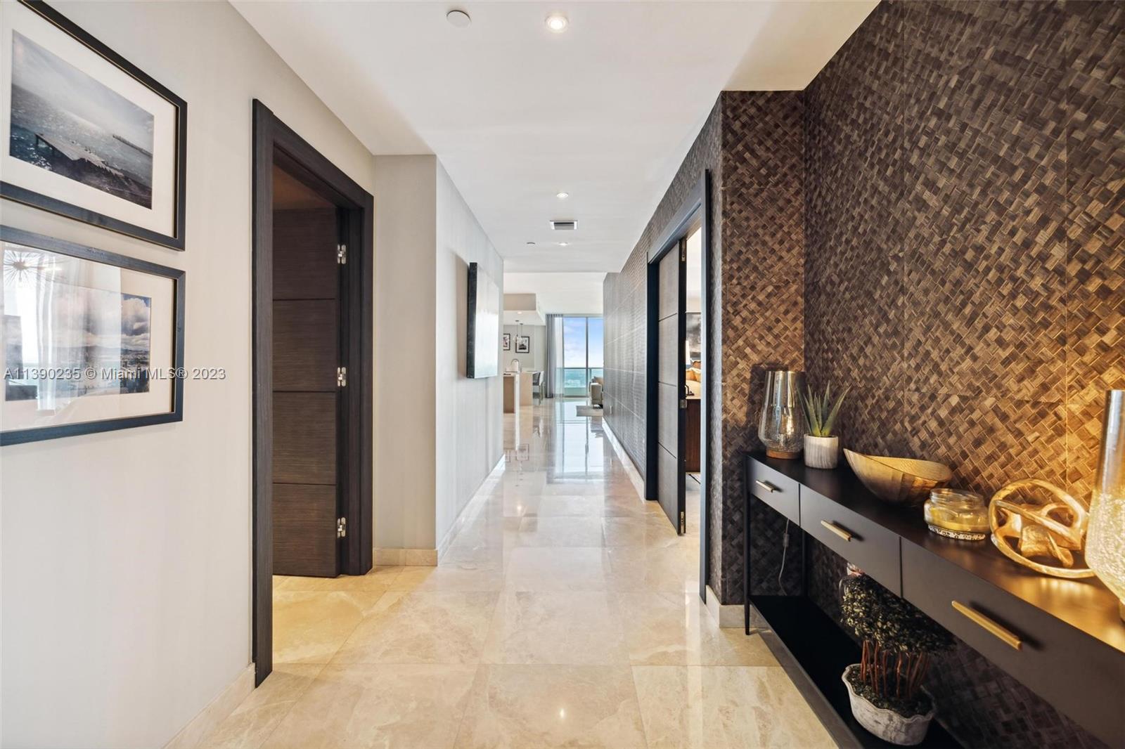 900 Biscayne Blvd # 6009 Unit: PH-6009