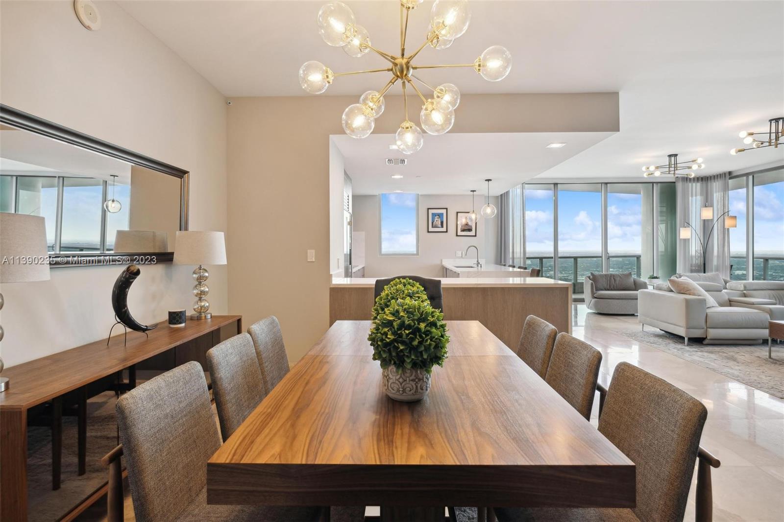 900 Biscayne Blvd # 6009 Unit: PH-6009