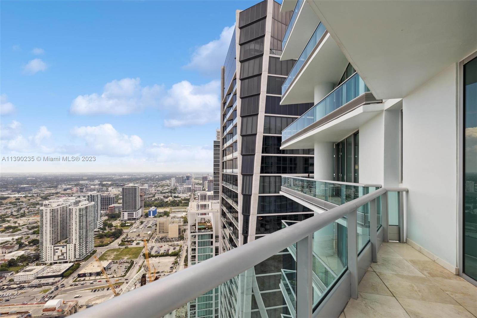 900 Biscayne Blvd # 6009 Unit: PH-6009