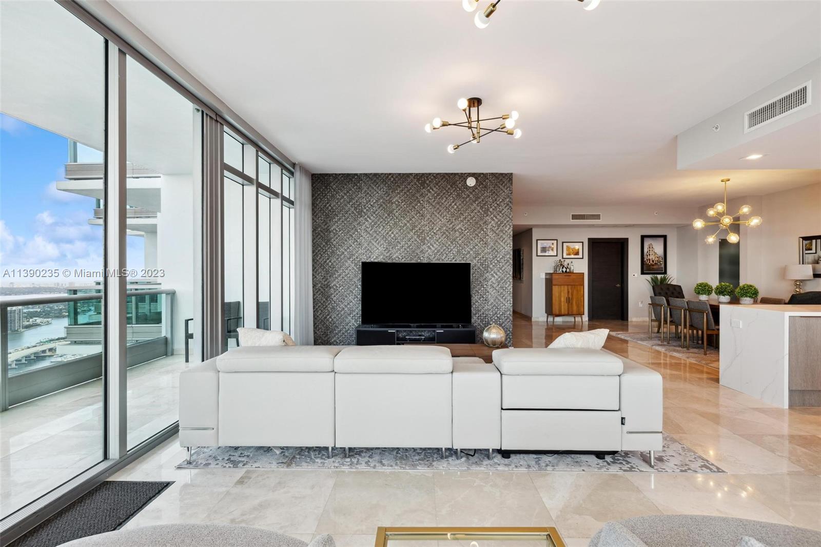 900 Biscayne Blvd # 6009 Unit: PH-6009