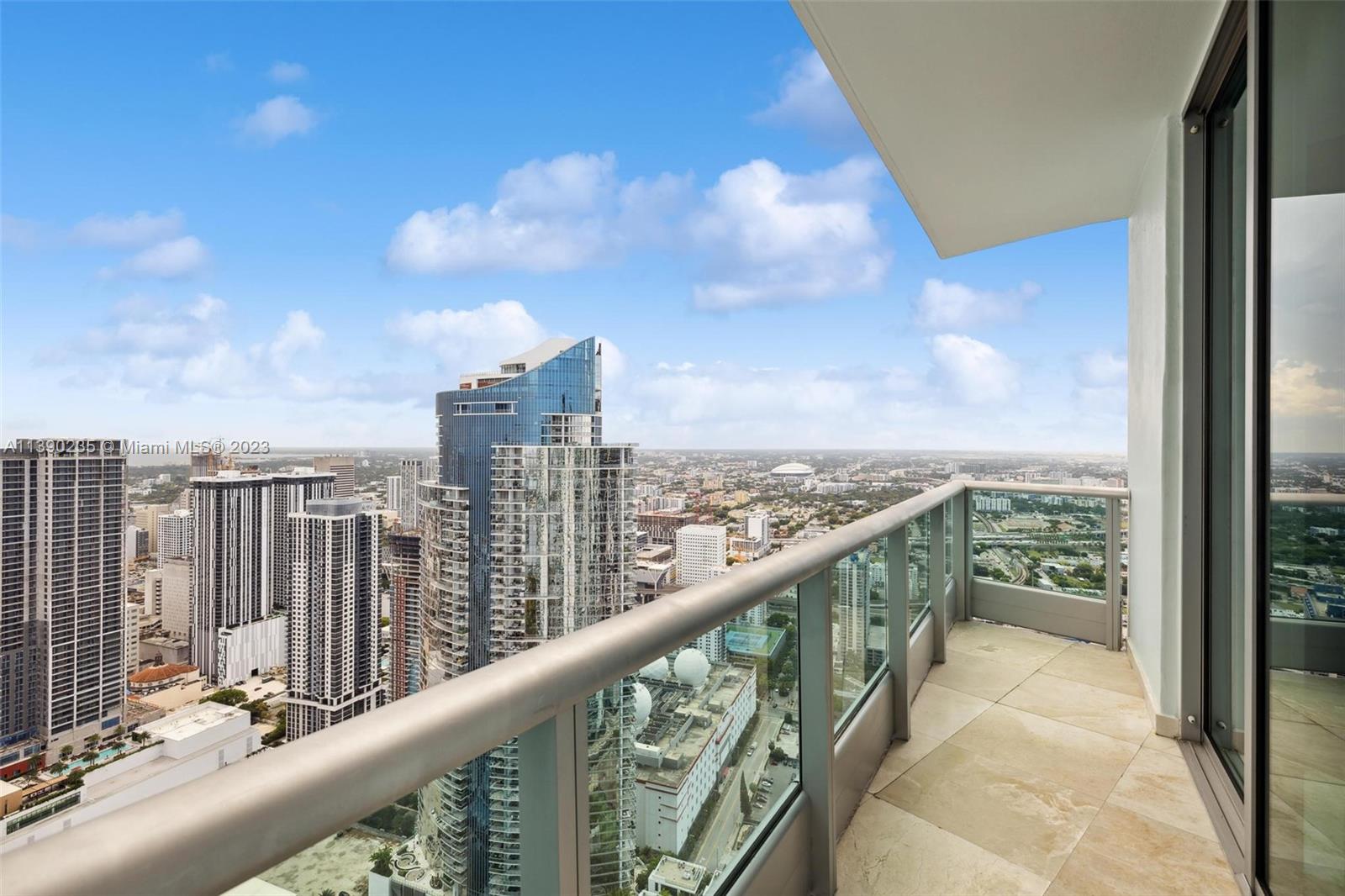 900 Biscayne Blvd # 6009 Unit: PH-6009