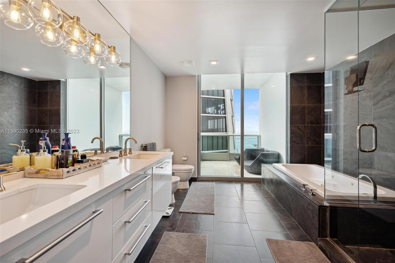 900 Biscayne Blvd # 6009 Unit: PH-6009