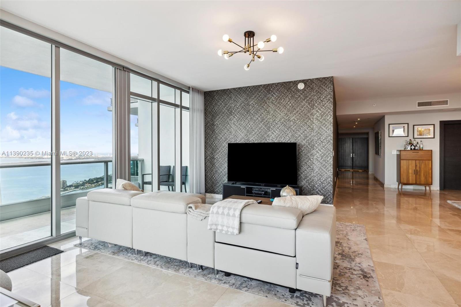 900 Biscayne Blvd # 6009 Unit: PH-6009