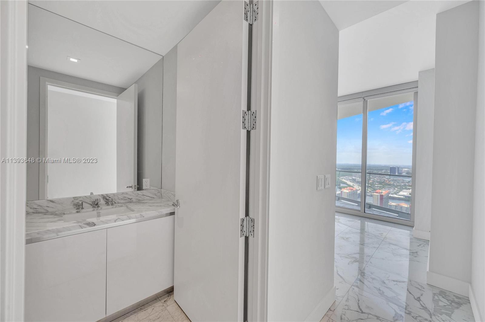 16901 Collins Ave # 4505