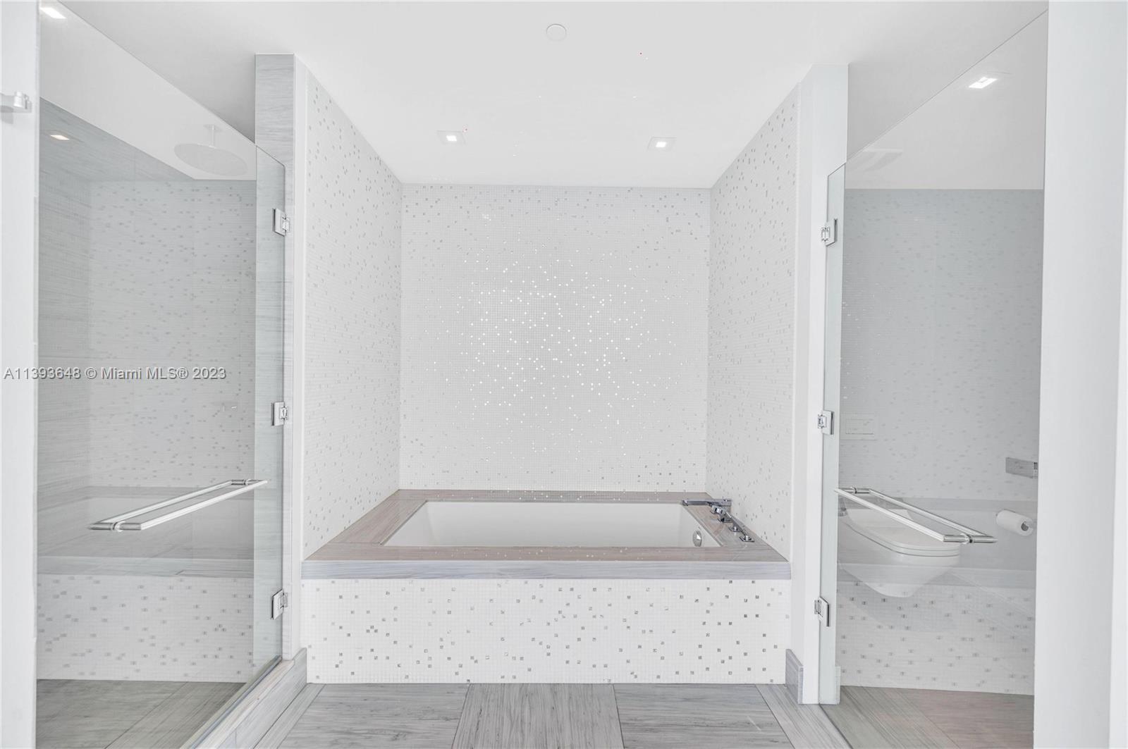 16901 Collins Ave # 4505