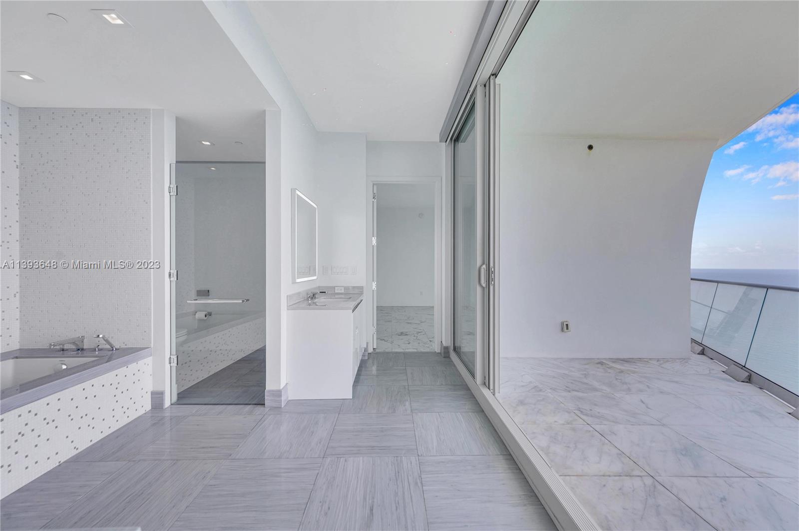 16901 Collins Ave # 4505