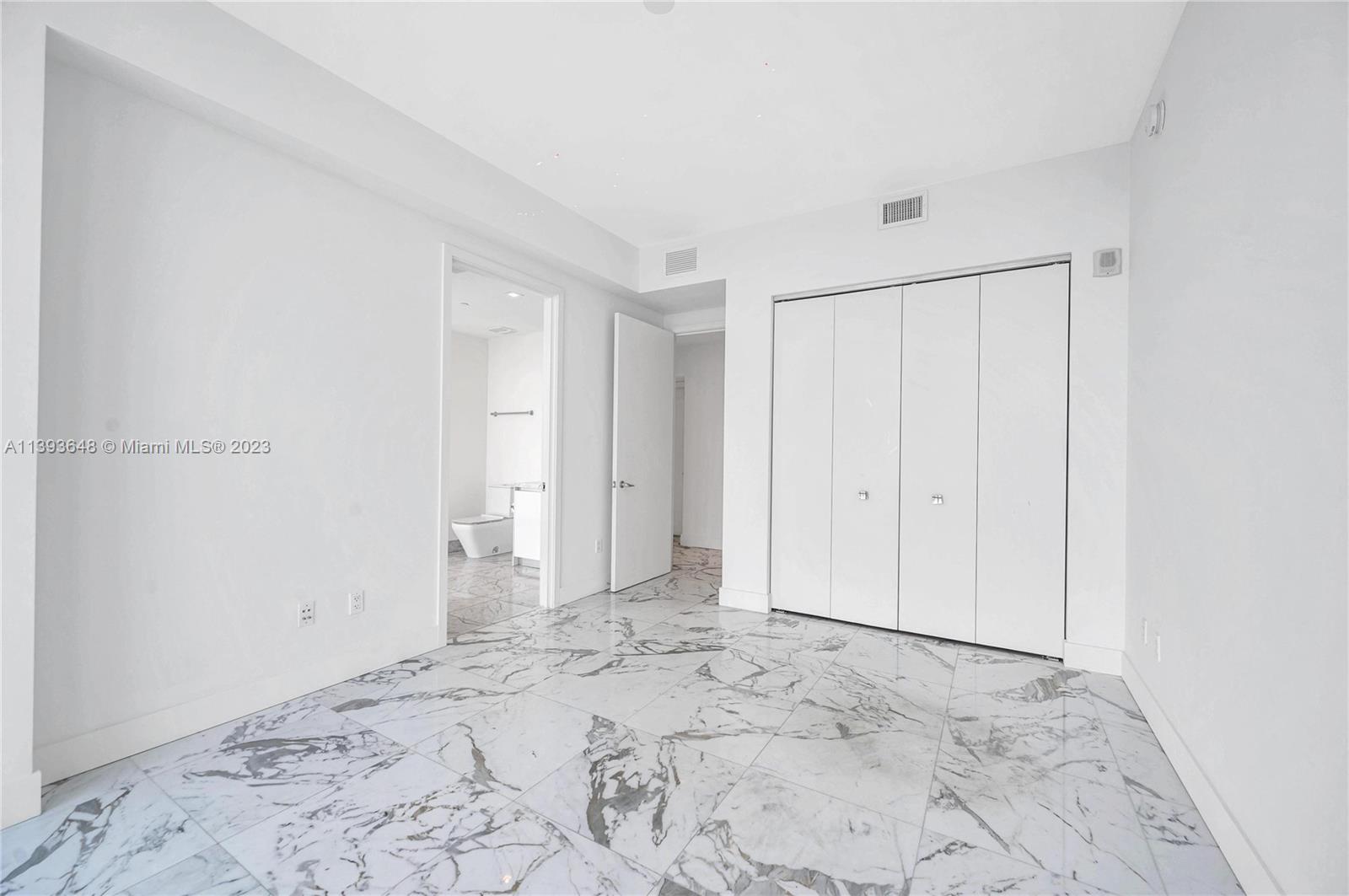 16901 Collins Ave # 4505