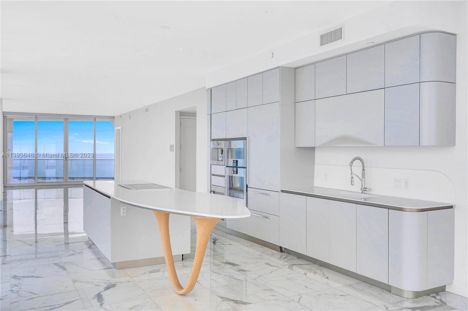 16901 Collins Ave # 4505