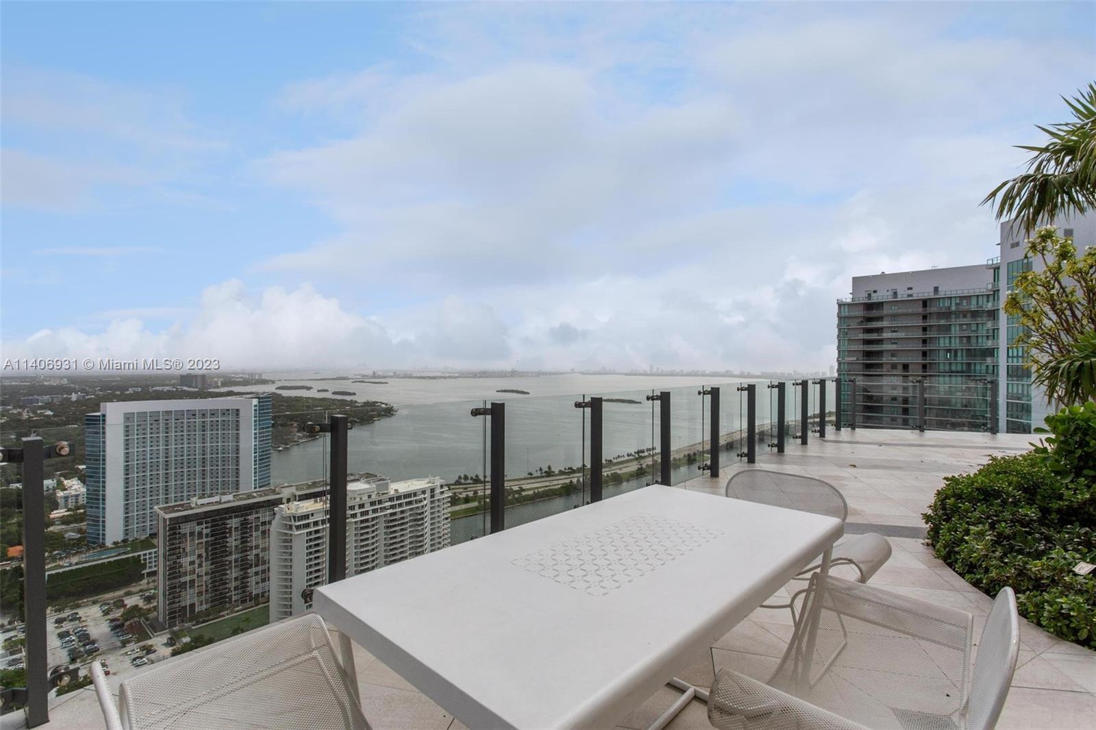 501 NE 31st St # 2203