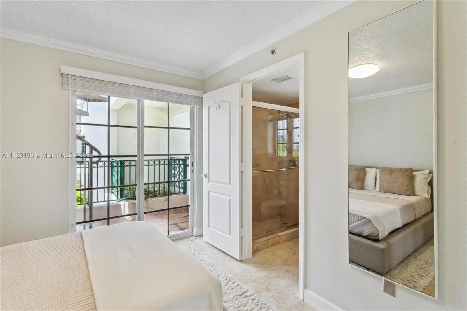 300 Euclid Ave # 206