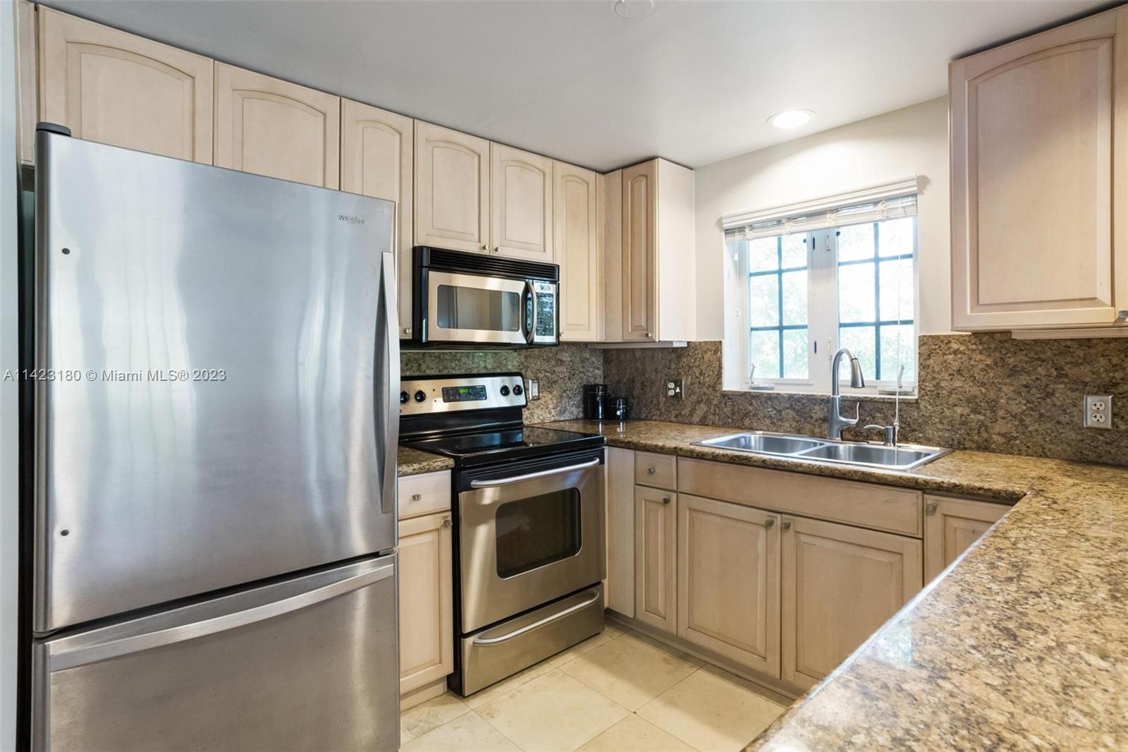 300 Euclid Ave # 206