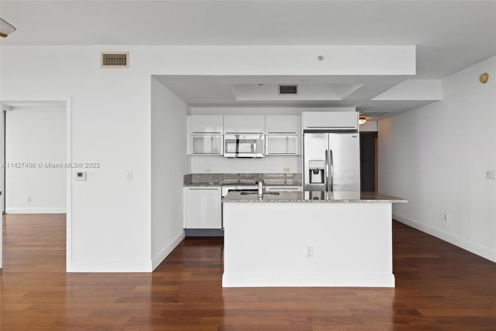 888 Biscayne Blvd # 2208