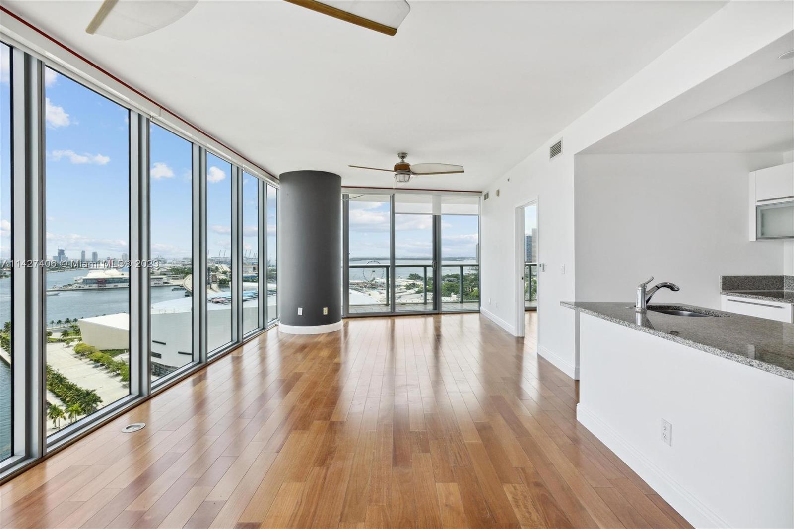 888 Biscayne Blvd # 2208