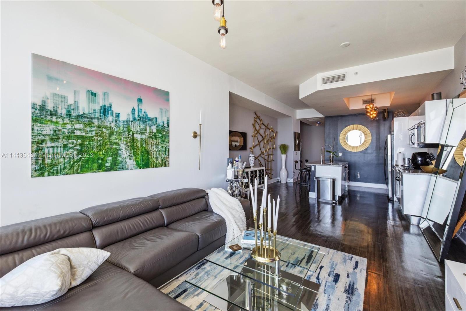 888 Biscayne Blvd # 4904