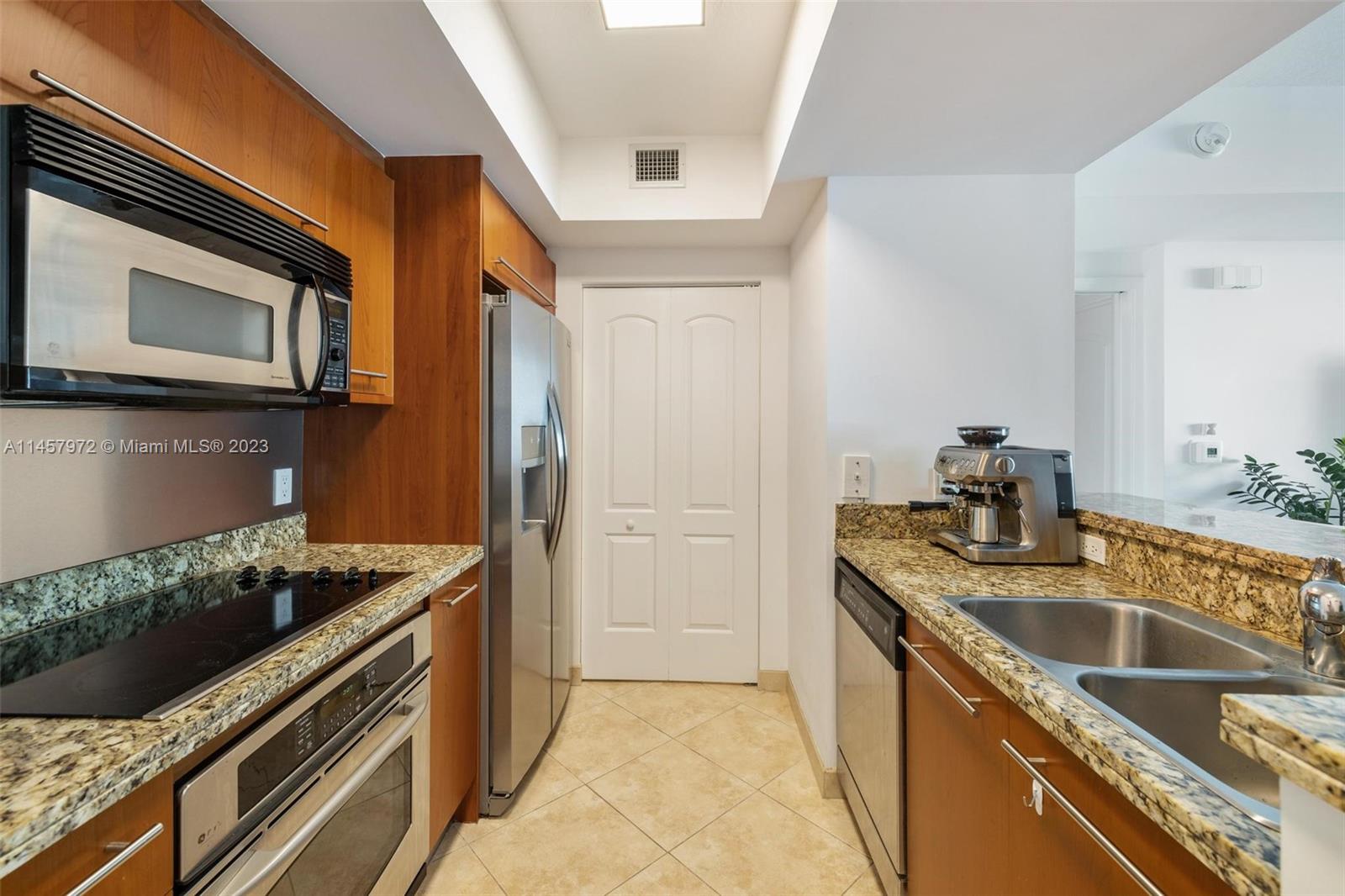 110 Washington Ave # 2420